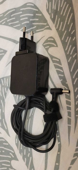 ASUS Adaptor 19V-1.75A  Incarcator  mufa subtire