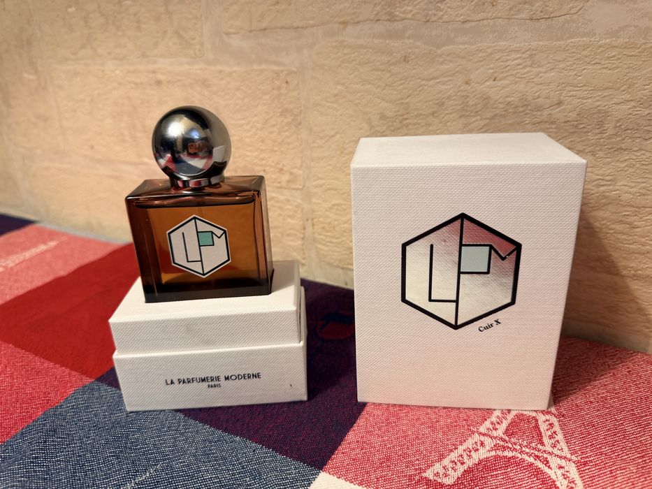 Apa de Parfum de Nisa 100 ml.Original Le Parfumerie Moderne Pret 100 e