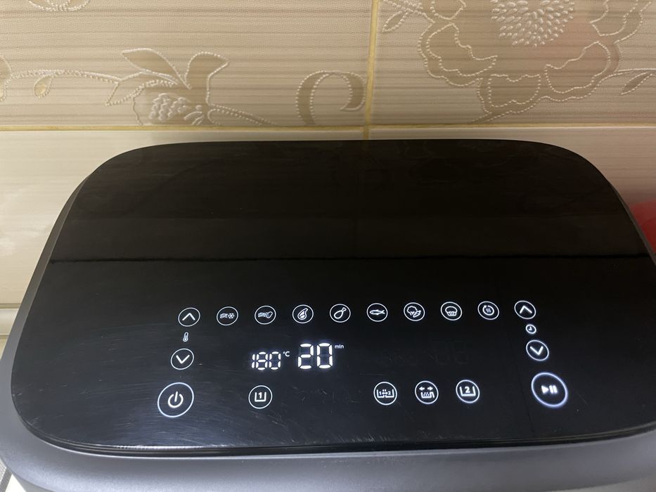 AirFryer  XXL cu doua compartimente.