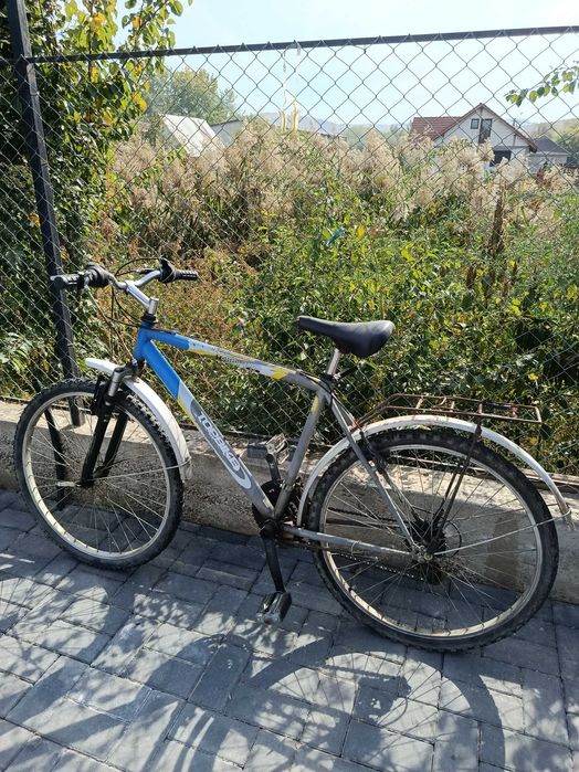 Bicicleta cu suspensie