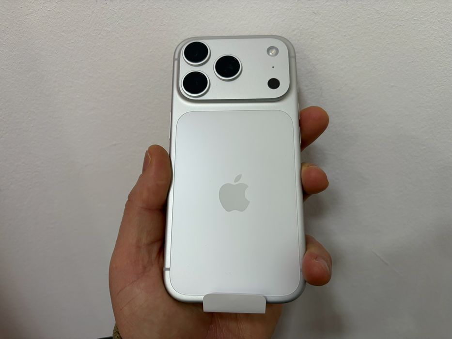 Iphone 17 Pro, 256 GB, Silver, Nou!