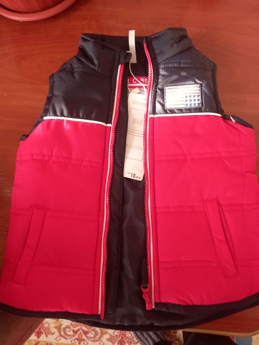 Продам детскую жилетку