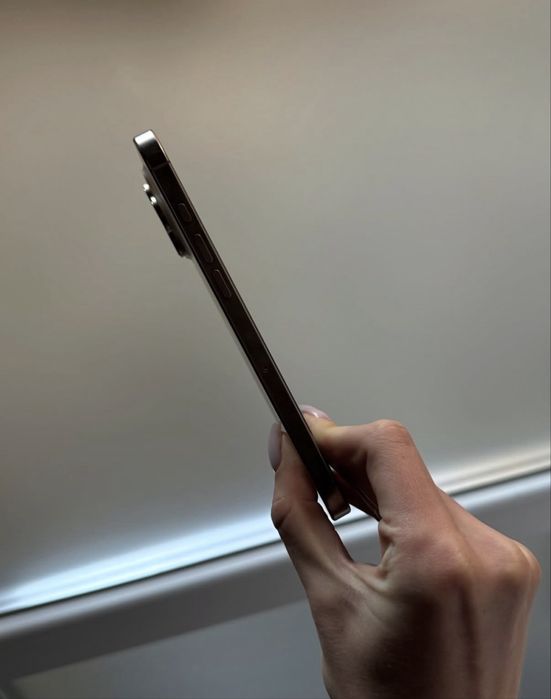 iPhone 16 pro Desert Titanium •Garanție •Stare Impecabilă