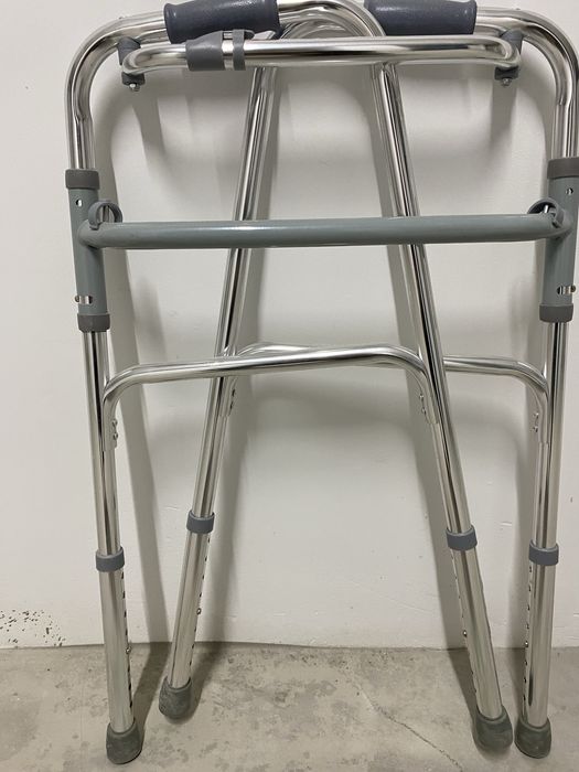 Продаю ходунки для взрослых