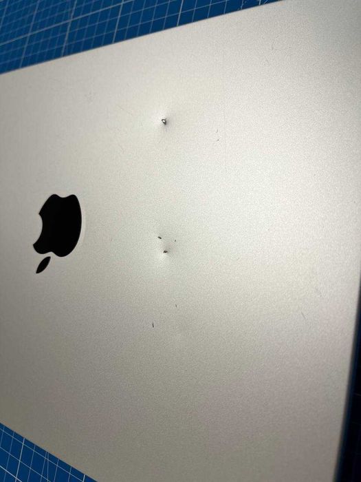 Vând MacBook Pro 14” M2 Pro/16 GB RAM/1 TB SSD