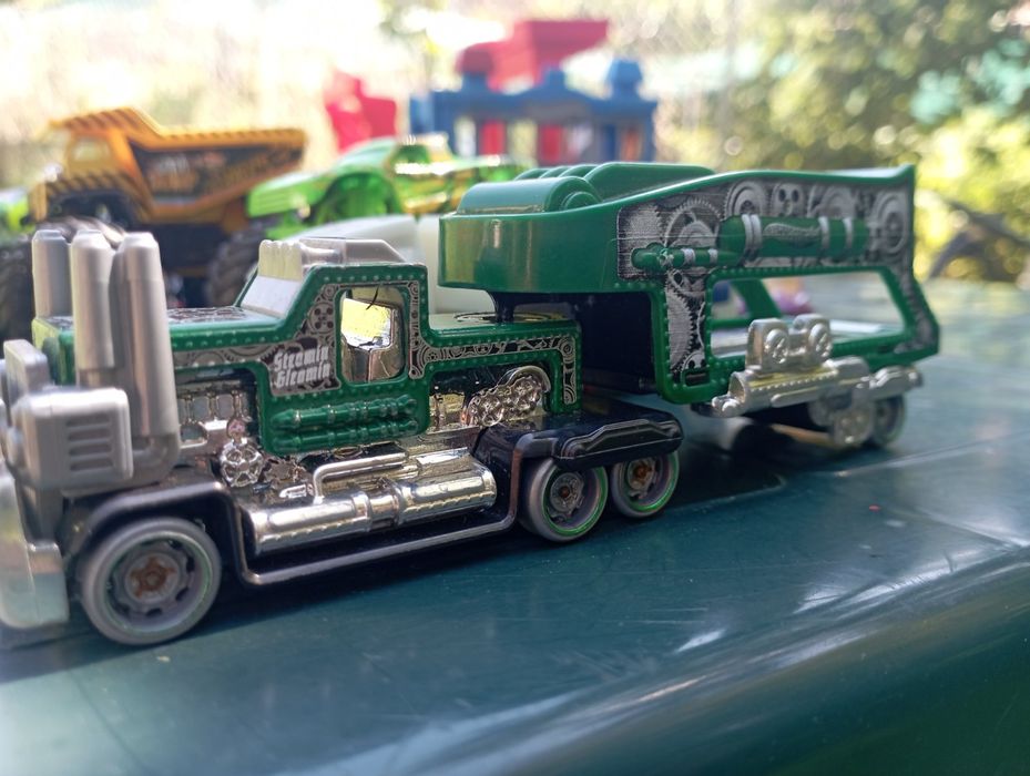 Комплект метални колички и писти Hot Wheels