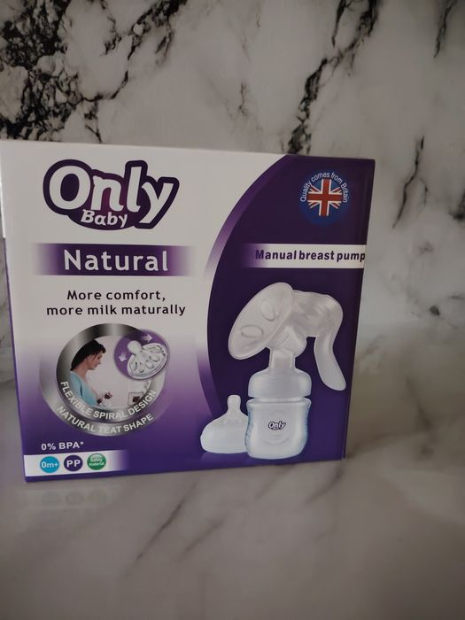 Уголок конверт на выписку + в подарок молокоотсос.