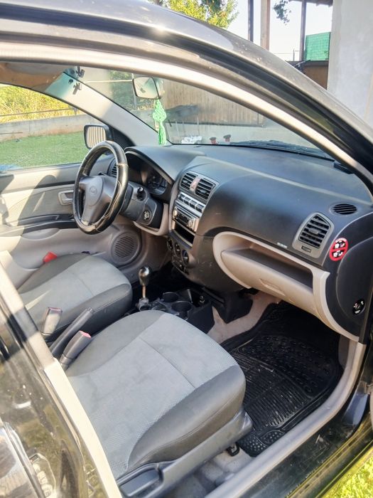 Vând KIA Picanto 2005