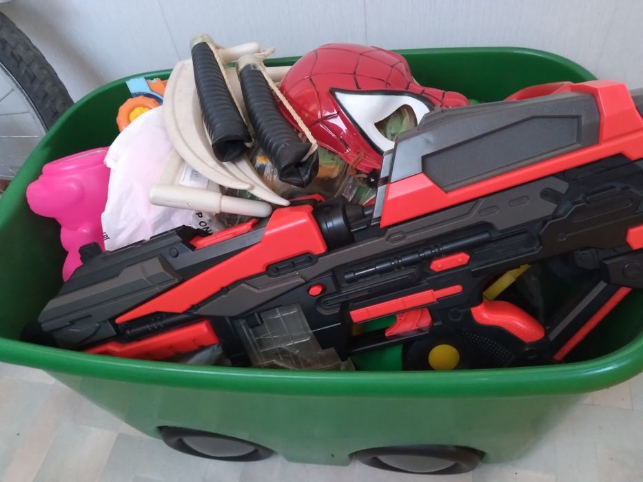 Игрушки для мальчика