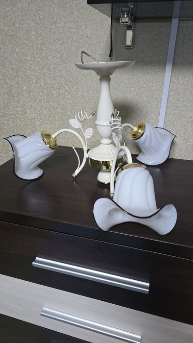 Люстра 3 рожковый