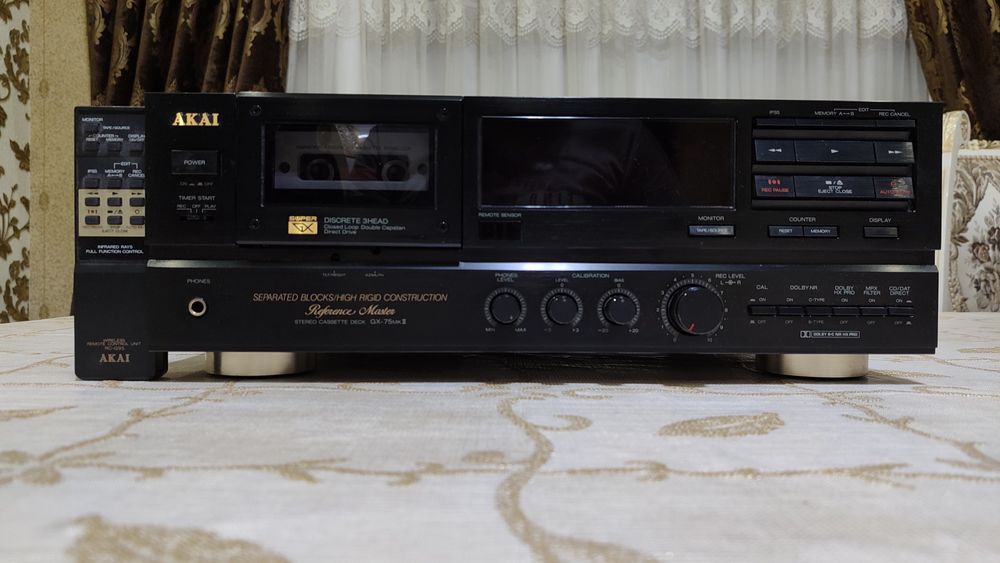 AKAI GX75 (artefact)