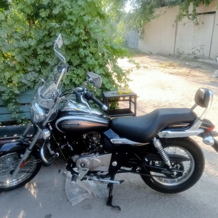 Продам  мото BAJAJ AVENGER 220 cruise