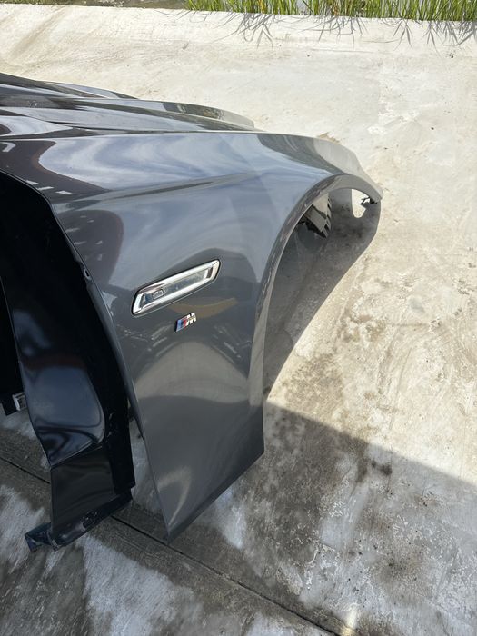 Aripa stanga / dreapta BMW seria 5 f10 / f11 culoare ALB / Negru / Gri / B39 / A90 / B90 / 475 / 668 / 689 / A89 / 416