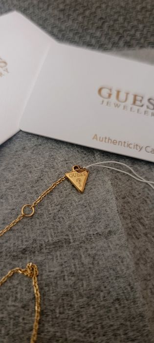 Ново оригинално колие Guess