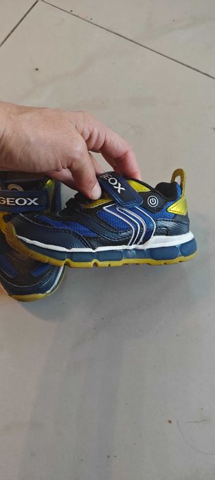 Geox led светещи обувки 25 номер