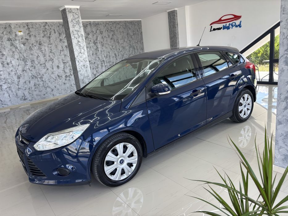 FORD Focus 2014 — imagine 5