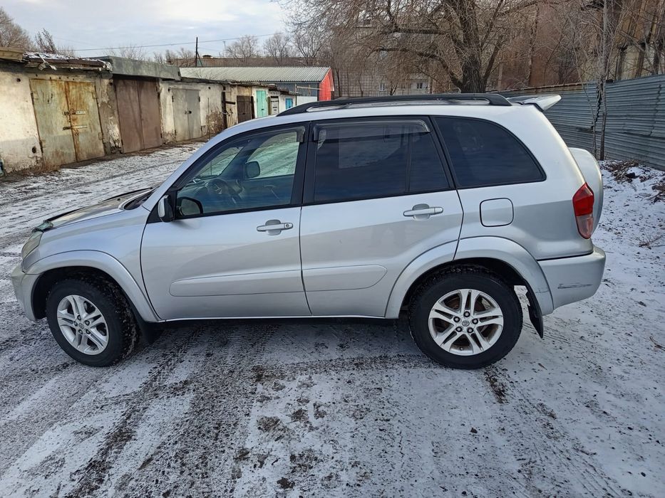 Тойота Toyota RAV4