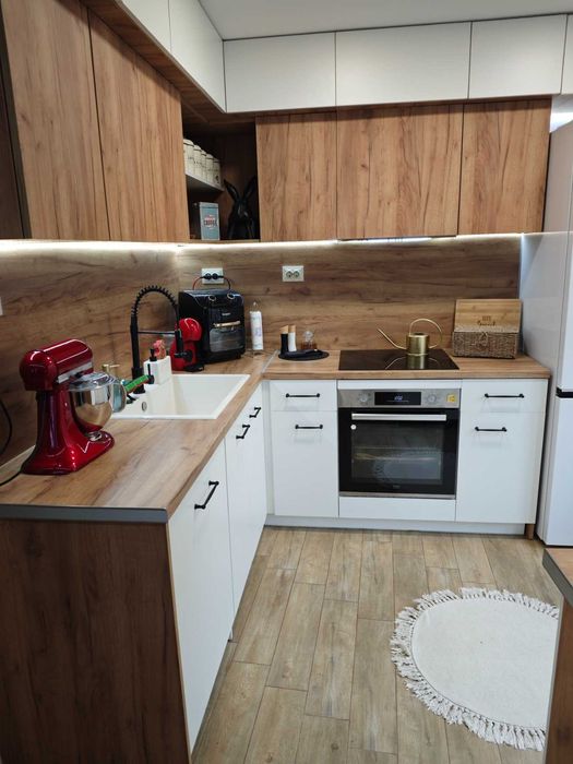 Продава се Къща в Хасково, Училищни - 215 кв.м за 871 €/кв.м - Снимка #2