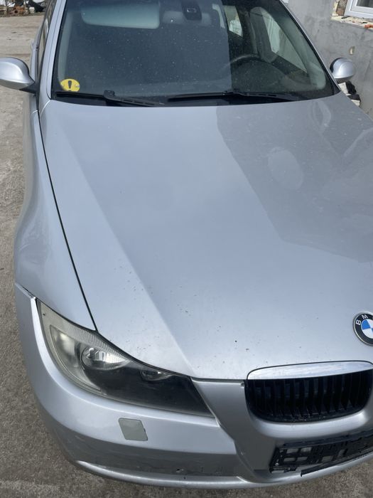 Dezmembrez bmw 320d e90