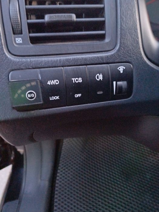 Продам автомобиль Хендай туксон  2007 г.