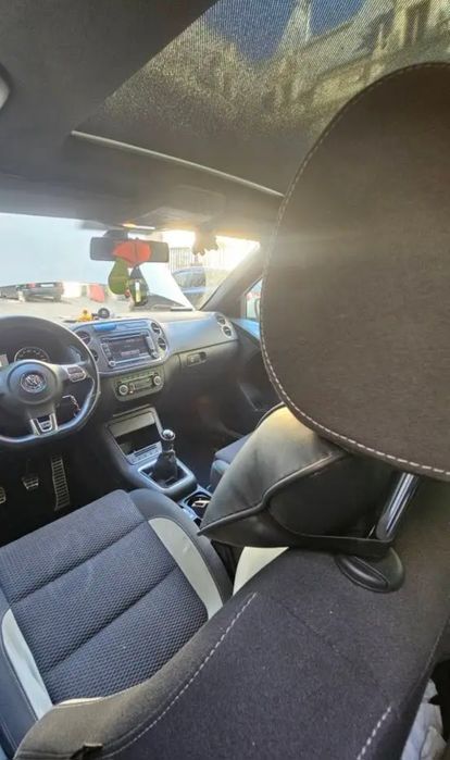 VOLKSWAGEN Tiguan 0 — imagine 4