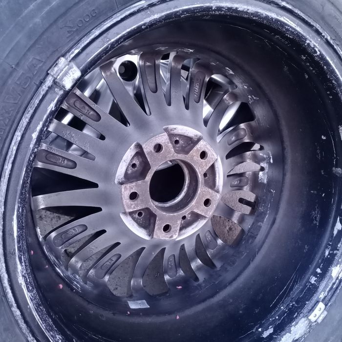 Диски с шынами на BMW E34