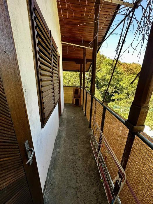 Къща в Ловеч, област-гр.Троян площ 66 цена 75000