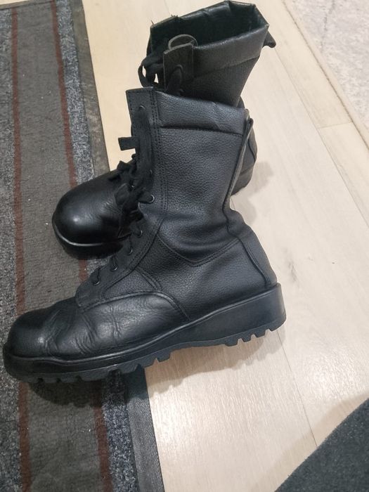 Продам берцы срочно
