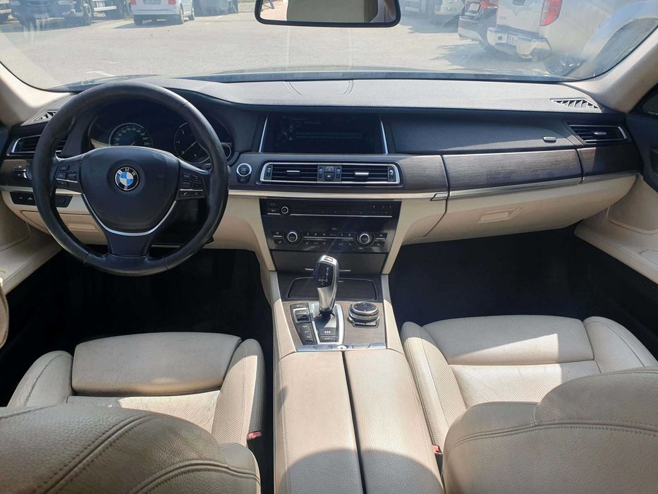 BMW 740, XDrive, 2014, cutie automata, Clima, Memorii, Piele, acte RO