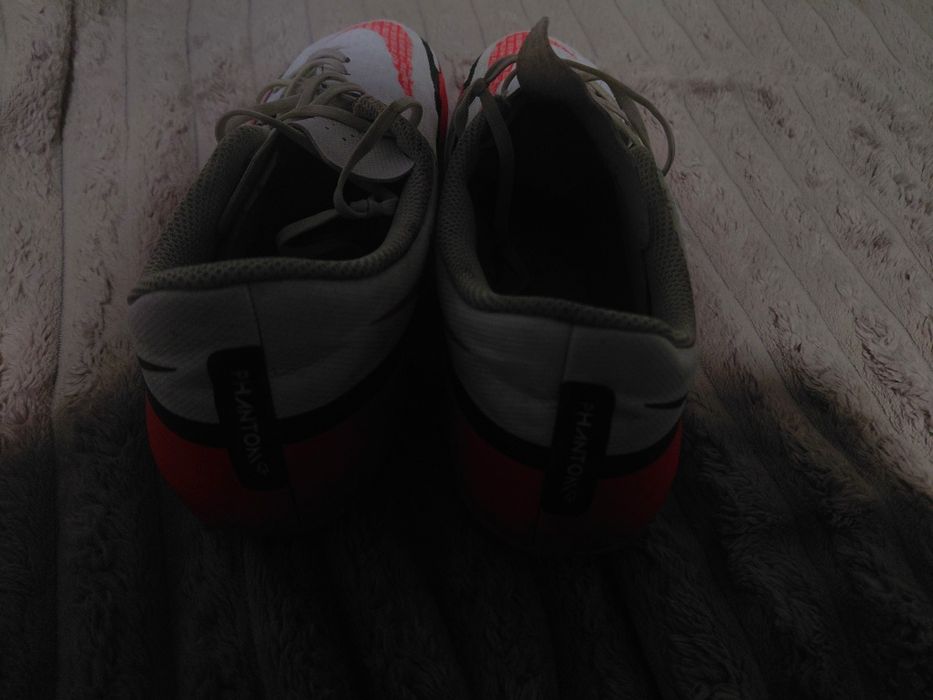 Vand ghete de fotbal nike phantom