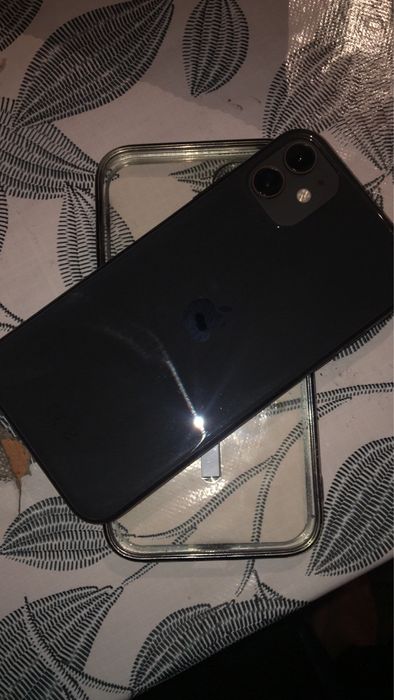 Продам или обмен айфон 11 128