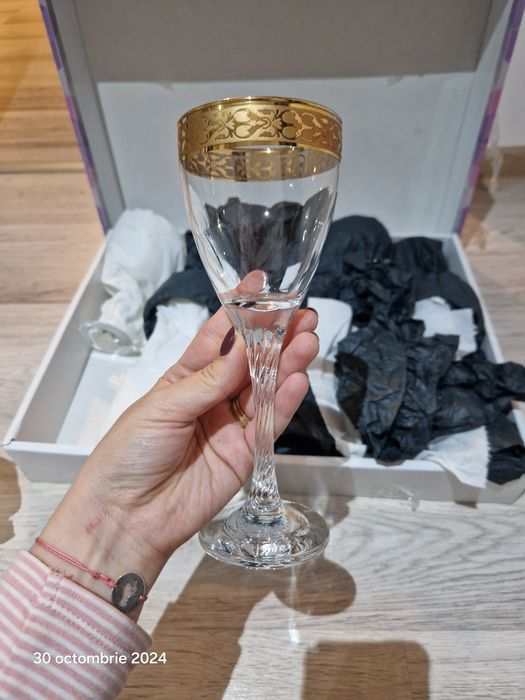 Pahare Royal Crystal cu margine aurie