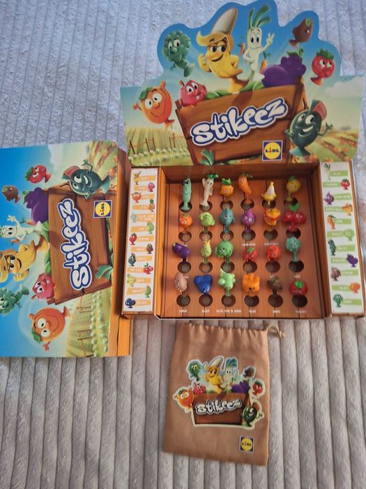 Стикита и топчовци