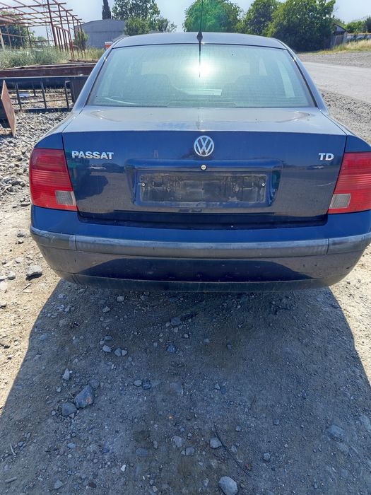 Фолксваген  пасат  1.9 100 кс 2001г на части