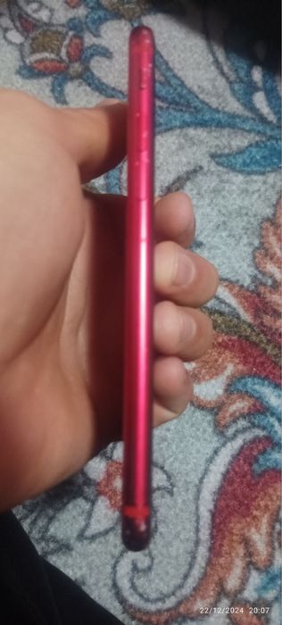 Iphone se 2 nd  yomkst 81 radnoy ekran sensr alishgan cotki holatlari