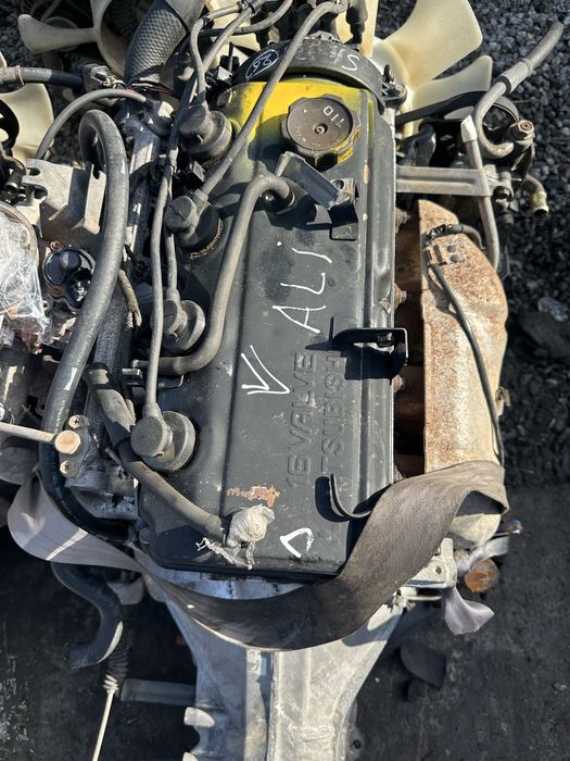 Двигатель  Митсубиси 2.4 2.0 4G64 4G63