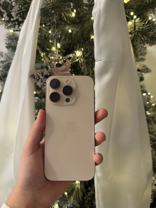 Iphone 16 pro Desert Titanium