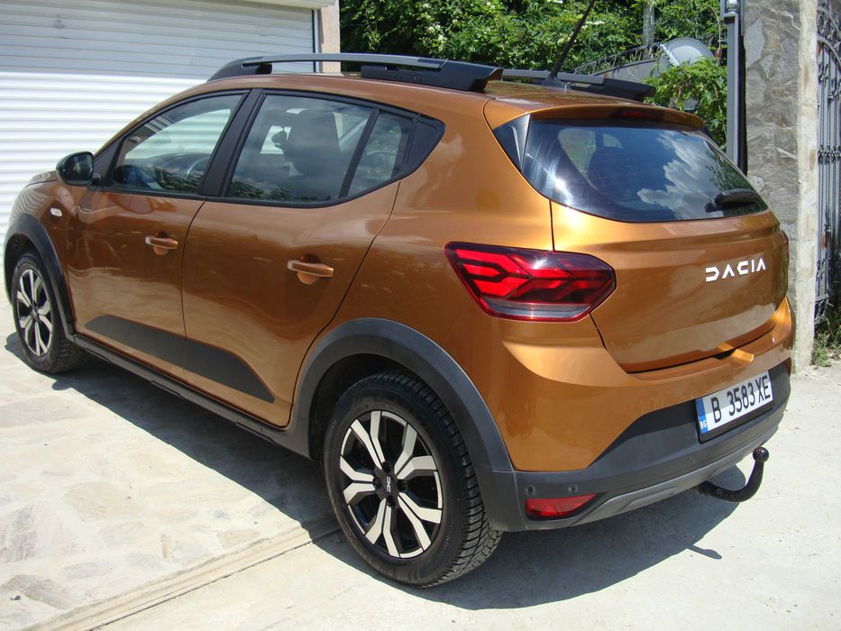 Дачия Сандеро STEPWAY !!! Газ !!! Като нова !!!