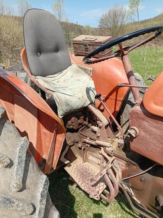 Vând tractor Fiat