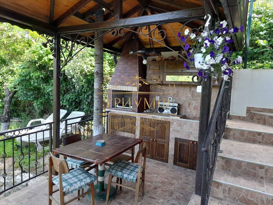 Продава се Къща в Варна, м-т Траката - 160 кв.м за 1594 €/кв.м - Снимка #1