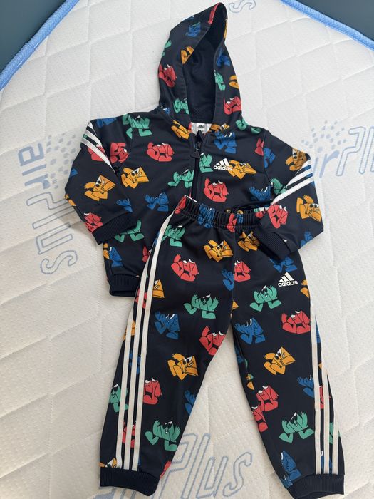 Комплект Адидас 12-18м