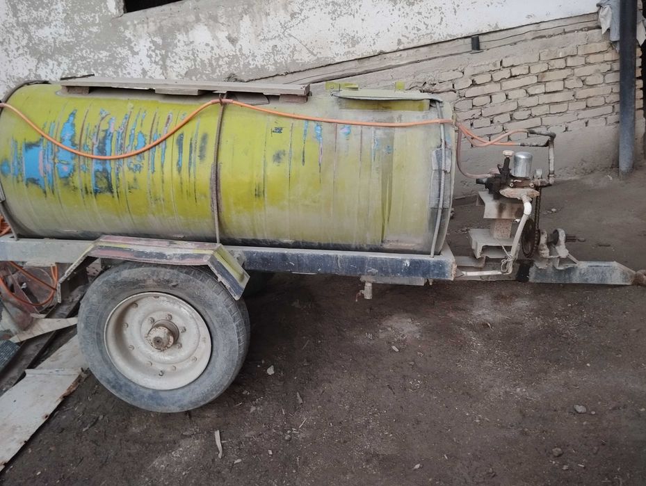 Олма , узумга дори сепадиган аппарат таёр холда сотилади, 1 тонна.