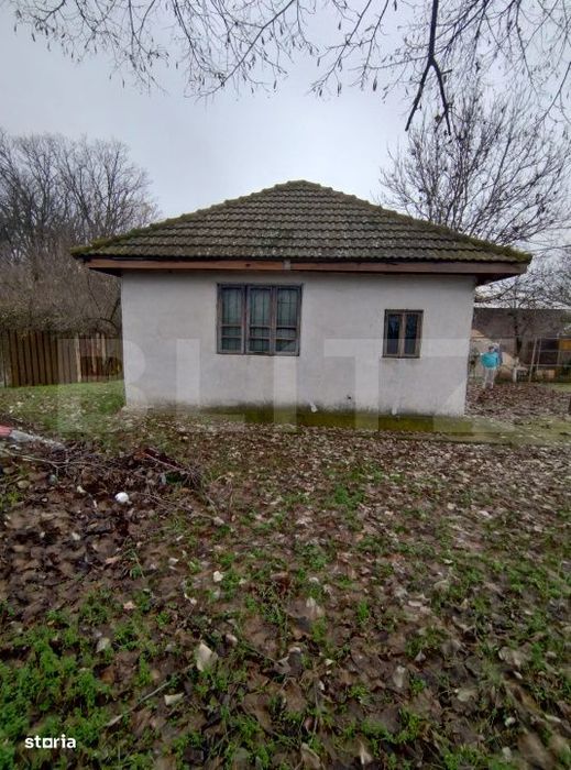 Casa de vanzare 800 mp curte, 32 mp utili, Bratovoesti