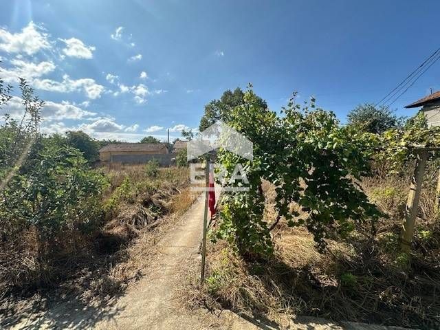 Продава се Къща в с. Тръстиково, Област Варна - 40 кв.м за 875 €/кв.м - Снимка #4