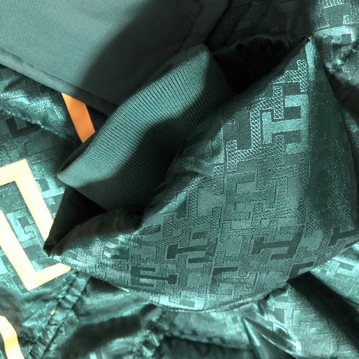 Geaca Tommy HILFIGER × Anthony RAMOS Marimea Europeana S (USA = XS)