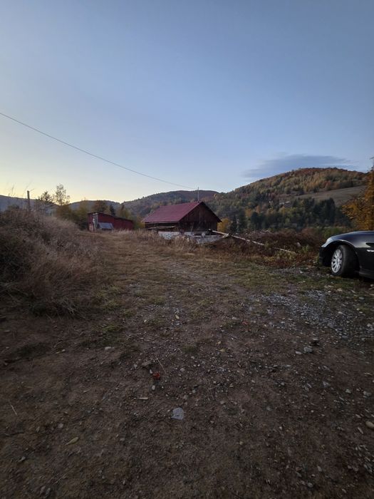 De vânzare teren intravilan 4.332 mp cu anexă (50 mp) și utilități – Ideal casă de vacanță sau investiție