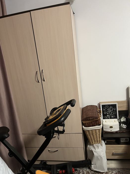 продам шкафы и комод