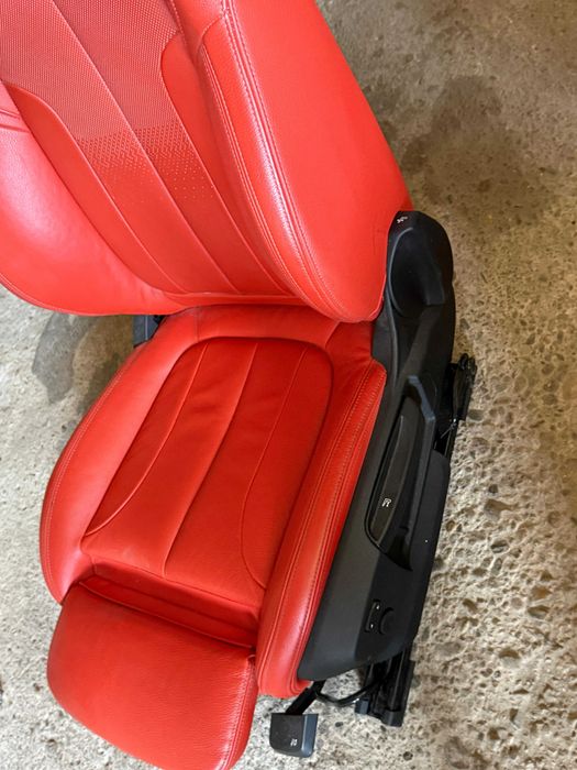 Interior piele sport cu incalzire rosu europa BMW seria 1 F40