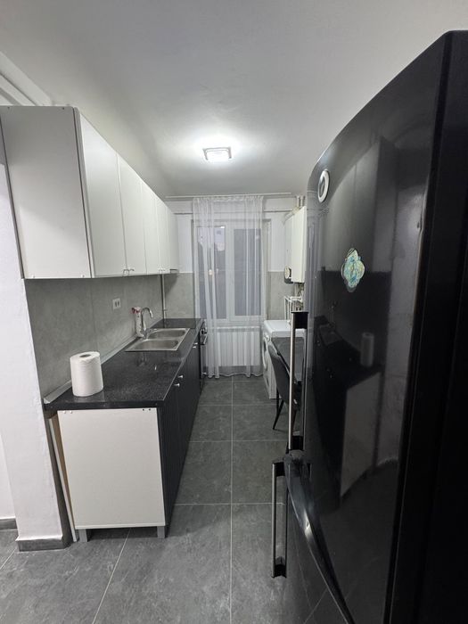 Închiriez apartament 2 camere în Suceava George Enescu etajul 1 vis-vis de pizzeria Luca