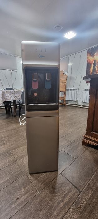Продам кулер для воды